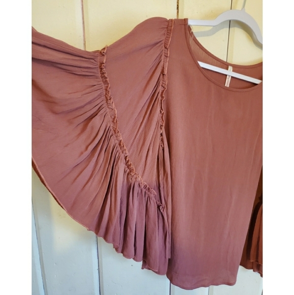 Gorgeous Ruffle Blouse - Picture 4 of 4